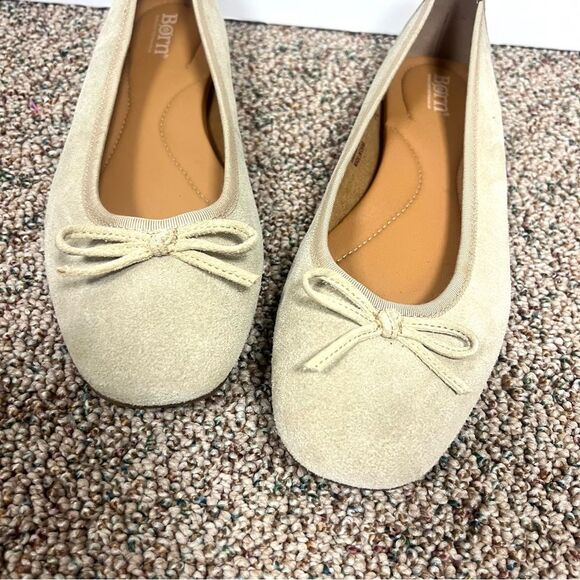 Born Cream Ballet Flats with Bow Detail - Picture 2 of 6